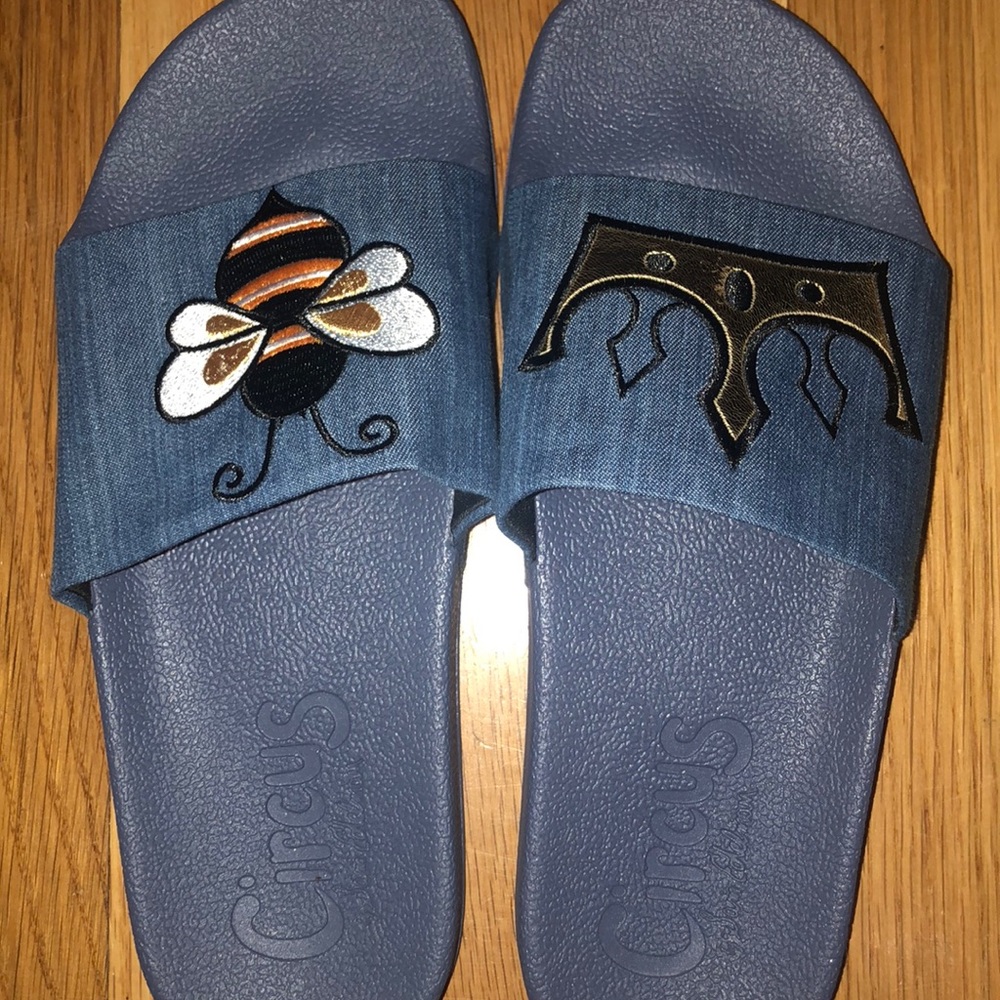 Queen Bee Slides